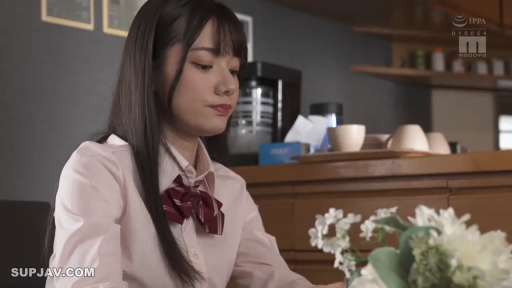 室内 · 座り姿勢 · 瞑想 · 平静 · 半身 · 制服 · 长发 · 花卉