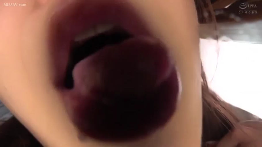 室内 · 吐舌 · 微距 · 舌部特写 · 贴近镜头 · 色气