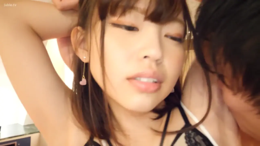 室内 · 迷离 · 面部特写 · 黑色蕾丝内衣 · 耳坠 · 抬手 · 腋控 · 闻腋下