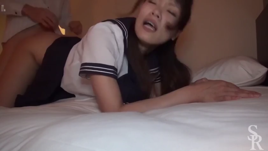 全身 · 性交 · 卧室 · 水手服 · 枕头 · 趴跪姿势 · 动态模糊 · 张口呻吟