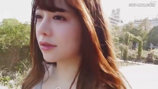 脸部特写 · 休闲服 · 公园