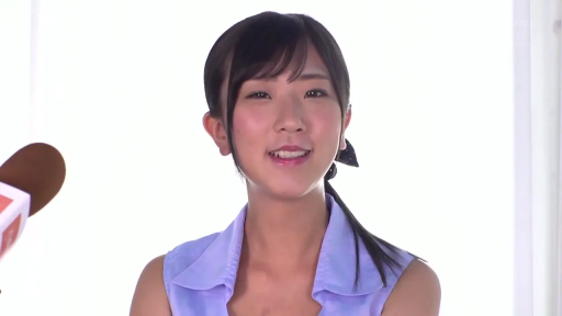 室內 · 臉部特寫 · 正面 · 无袖衬衫