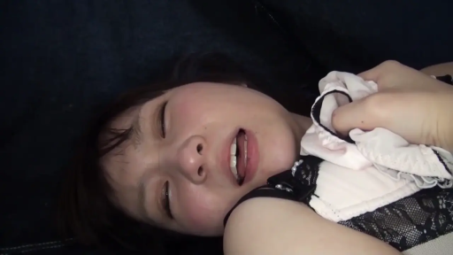 室内 · 蕾丝内衣 · 喘息 · 面部特写 · 躺姿 · 局部特写 · 高潮表情