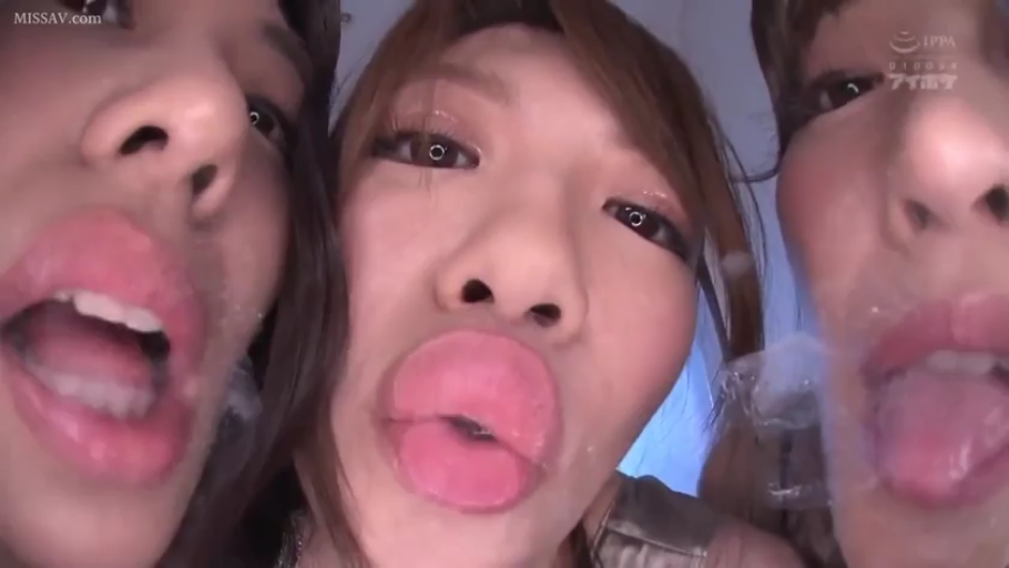 室内 · 便服 · 诱惑 · 多人 · 玻璃 · 颜面特写 · 凑近镜头 · 舔屏