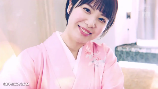 室内 · 甜美 · 半身 · 注视镜头 · 短发 · 歪头 · 粉色和服