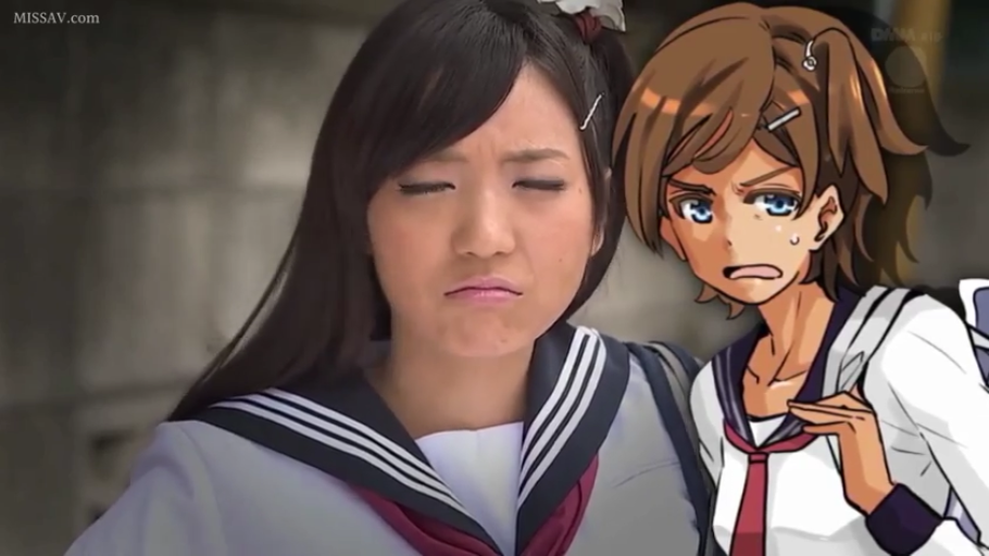 站立 · 中景 · 屋外 · 水手服 · 撇嘴 · 二次元叠加