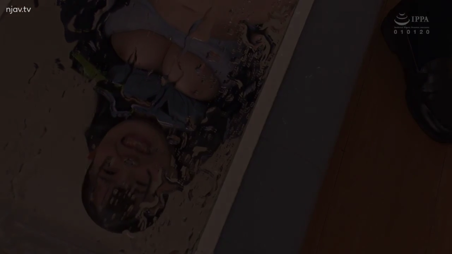 骑乘位 · 性交 · 胸部 · 享受 · 沙发 · 客厅 · 裸体