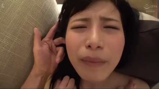 室内 · 性交 · 脸部特写 · 枕头 · 仰卧 · 裸体 · 痛苦 · 日本AV