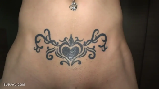 室内 · 展示 · 裸体 · 纹身 · 脐钉 · 平铺 · 淫纹