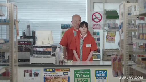职场 · 全景 · 站姿 · 无表情 · 收银机 · 性骚扰 · 便利店橙色制服 · 便利店收银台
