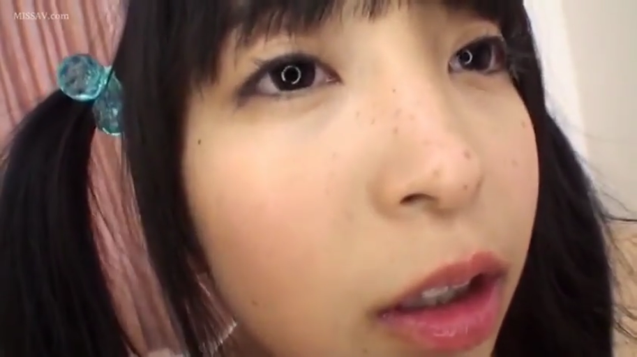 室内 · 坐姿 · 比基尼 · 展示 · 巨乳 · 乳房