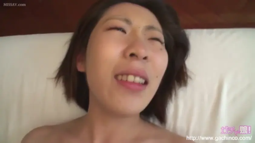 脸部特写 · 迷离 · 仰卧 · 裸体 · 床上 · 呻吟 · 亚裔