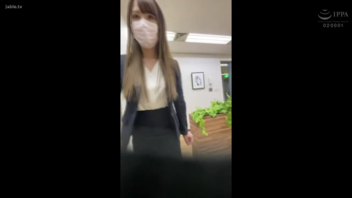 全景 · 盆栽 · 行走 · OL · 职业套装 · 办公走廊 · 移动 · 無表情