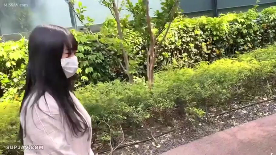 性交 · 卧室 · 裸体 · POV视角 · 欢愉 · 金发 · M字腿 · 床头灯