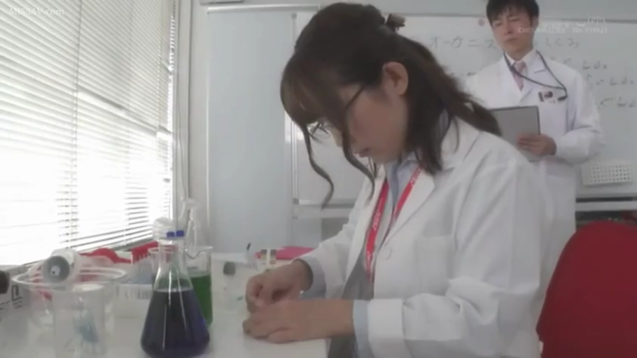 全身 · 性交 · 全裸 · 卧室 · 马赛克 · 传教士式 · 纸巾盒 · 呻吟