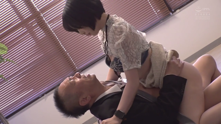 性交 · 专注 · 办公室 · 中景 · 职场 · 坐位 · 蕾丝上衣 · 百叶窗