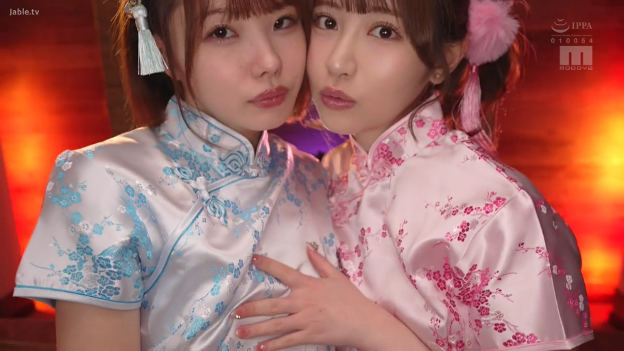 室内 · 胸部 · 旗袍