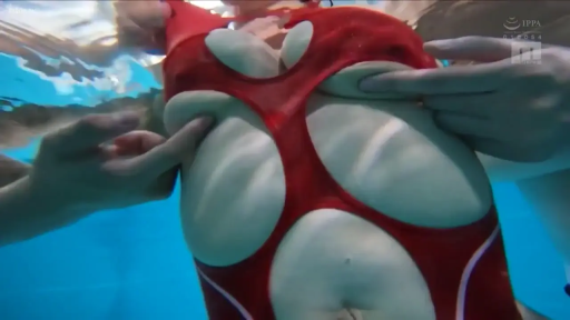 Trunk close-up · 触摸 · 未露脸 · 泳池水下 · 勒肉 · 红色镂空泳衣 · 水下站立