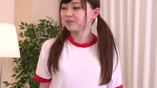 室内 · 站立 · 中景 · 微笑 · デスクライト · 居家 · 注视镜头 · 体操服