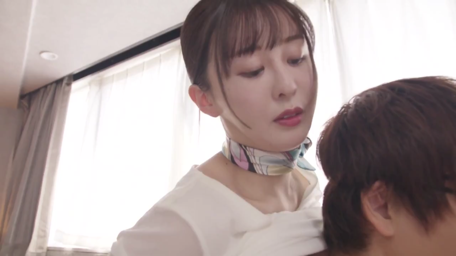 室内 · 胸部 · 巨乳 · 白色短袖 · 注视 · 跨坐 · 眼罩 · 压乳