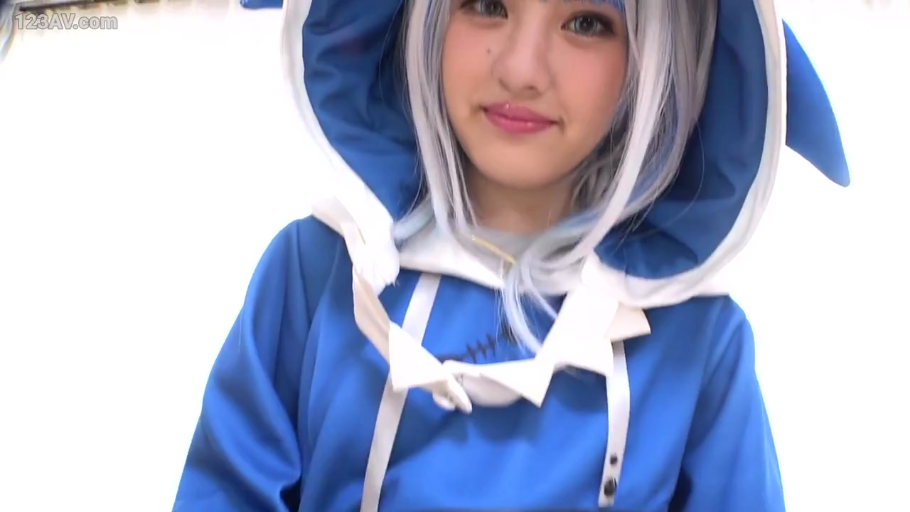 室内 · 微笑 · 跪姿 · 手部 · 手交 · 紧身衣