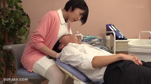 护士服 · 集中 · ロールプレイング · 全景 · 腰を曲げる · 诊所 · 牙科椅 · 看诊