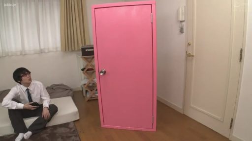 坐姿 · 专注 · 卧室 · 中景 · 白色衬衫 · 男性 · 看钱包 · 粉色任意门