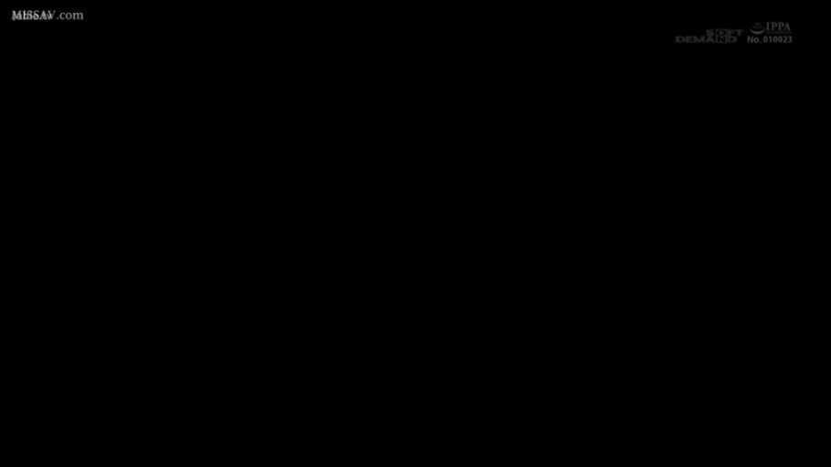 黑色背景 · 全黑画面