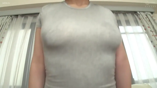 室内 · 胸部 · 巨乳 · 站姿 · 紧身T恤 · 顔出しなし · 无行为