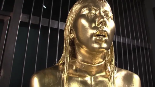 脸部特写 · 全裸 · 迷离 · 仰头 · 项圈 · 地牢 · 禁锢