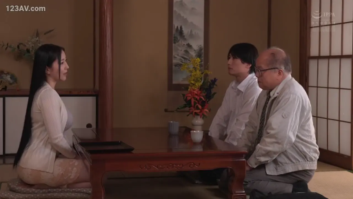 交谈 · 严肃 · 跪坐 · 和室 · 全景 · 多人 · 长袖衫 · 矮桌