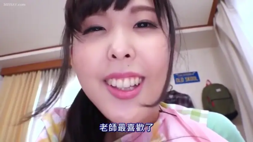 脸部特写 · 卧室 · 围裙