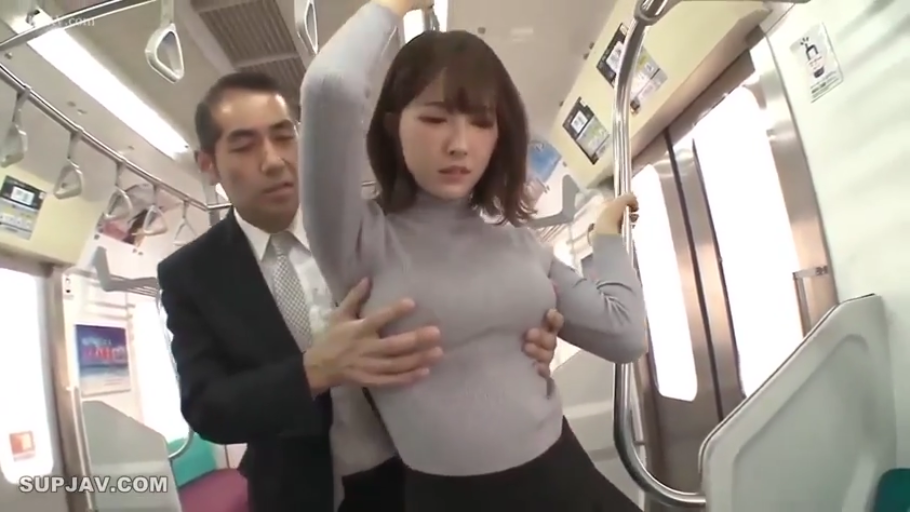 客厅 · 远景 · 多人抚摸 · 群交 · 笑容 · 仰卧位 · 黑色过膝袜 · 瑜伽垫