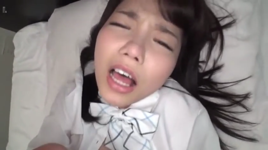 坐姿 · 投入 · 教室 · 课桌 · 接吻 · 水印 · 舌吻 · 学生装