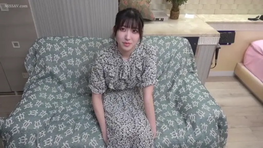 室内 · 面部 · 困惑 · 水手服 · 窗帘 · 正面 · 说话 · JK