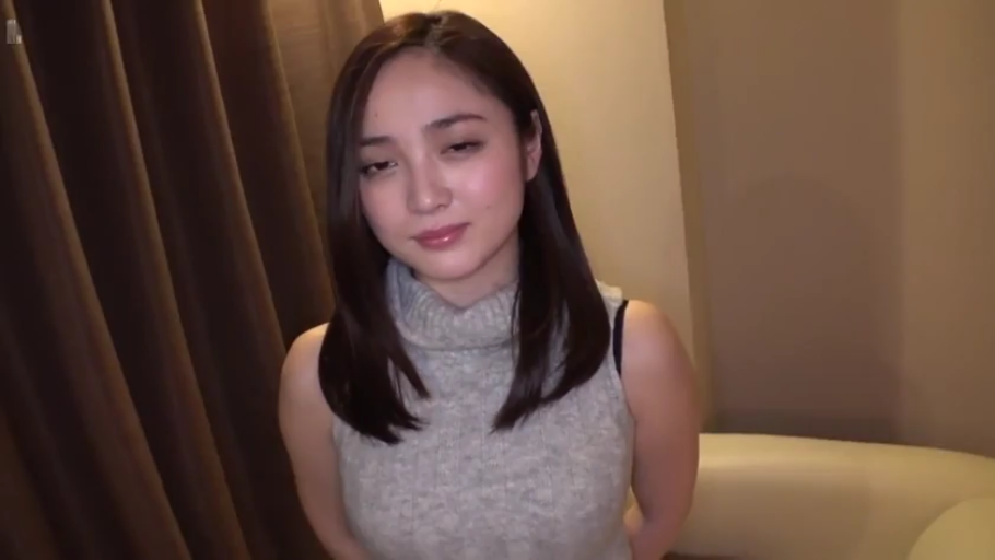 坐姿 · 脸部 · 和室 · 剧情 · 和服 · 窥视 · 惊吓