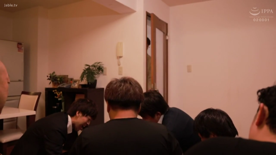 性交 · 享受 · 全景 · 弯腰 · 沙发 · 高跟鞋 · 书房 · 蓝色连衣裙