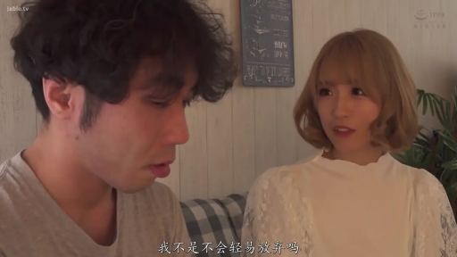 忧郁 · 教室 · 课桌 · 头部 · 侧头凝视 · 校园 · 白色学生装 · 伏案趴姿