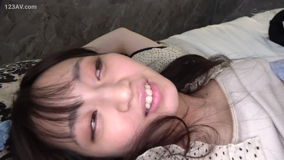 室内 · 马赛克 · 中景 · BDSM · 手铐 · 紫色内衣 · 痛苦挣扎 · 束缚仰卧