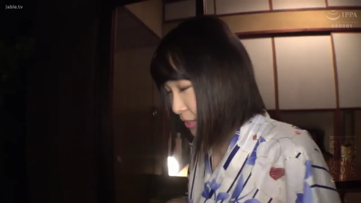 和室 · 自然 · 面部特写 · 交流 · 熟女 · 浴衣 · 侧立