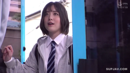 Stand · 开门 · 制服 · 上半身 · 短发 · 惊讶 · Door · At the door