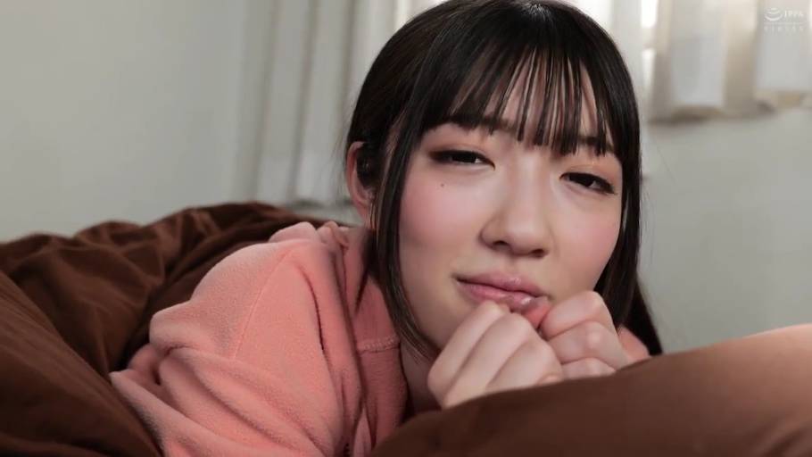 性交 · 马赛克 · 迷离 · 客厅 · 靠垫 · 情趣内衣 · 阴部 · 开腿