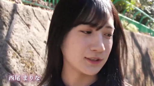 Gaze · Stand · 自然 · 面部特写 · 深色校服 · Fence · 户外石墙边 · 带有姓名标签