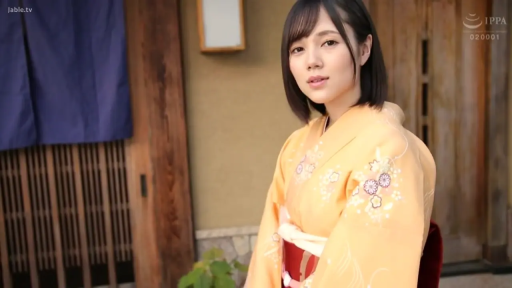 凝视 · 上半身 · 户外 · 温柔 · 侧身位 · 黄色和服 · 日式建筑