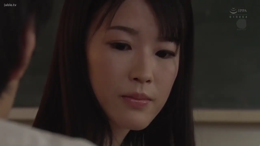 面部 · 忧郁 · 教室 · 师生 · 衬衫 · 凝视 · 黑板 · 端坐