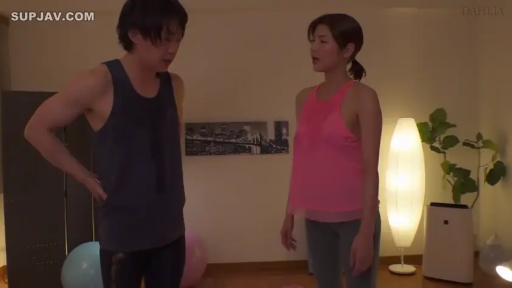 运动背心 · 健身房