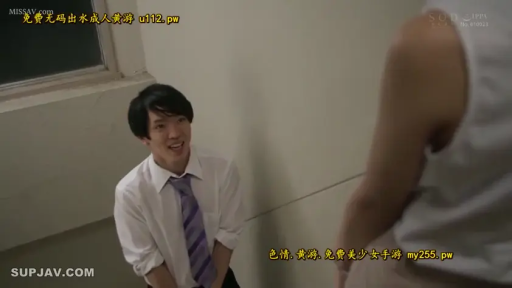 面部 · 领带 · 微笑 · 剧情 · 走廊 · 谈话 · 跪地