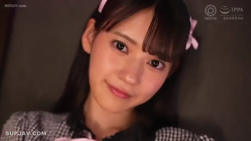 室内 · 五官特写 · 甜美微笑 · 女仆风装饰