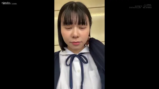 室内 · 站姿 · 面部特写 · JK制服