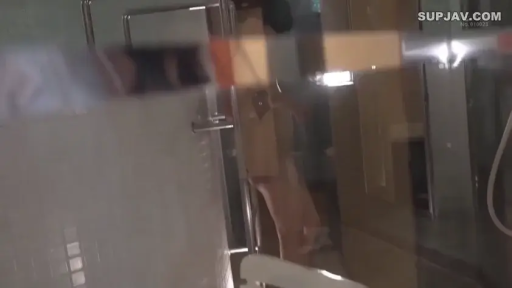 全裸 · 浴室 · 站立 · 玻璃门 · 淋浴